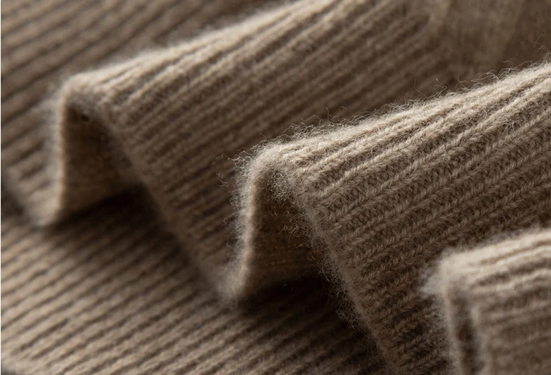 Maglione Girocollo con Trecce in Cashmere - Old Money® - Image 4