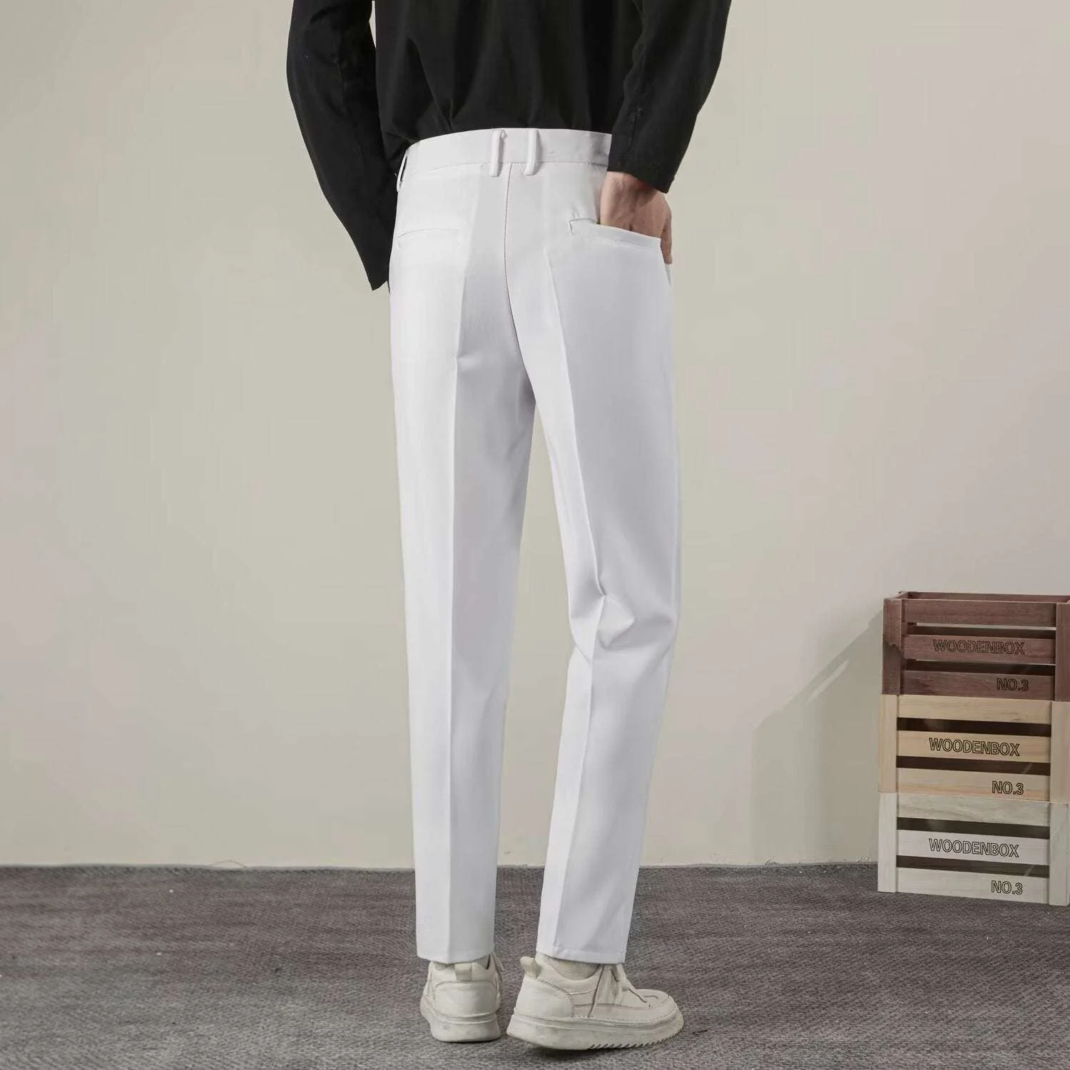 Pantaloni Classici con Chiusura Estesa - Image 3